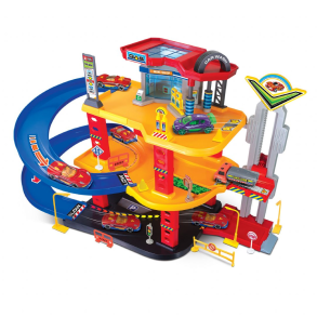 Tankstation leges�t med 3 k�ret�jer