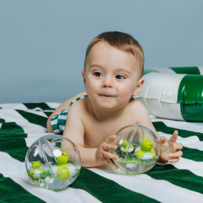 Petit Boum | Vandbold - Fr�er p� spring