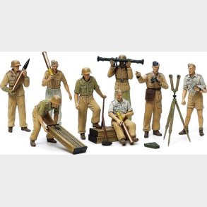 Tamiya - Military Miniatures German Africa Corps Crew - Model Figurer - 1:35 - 35343