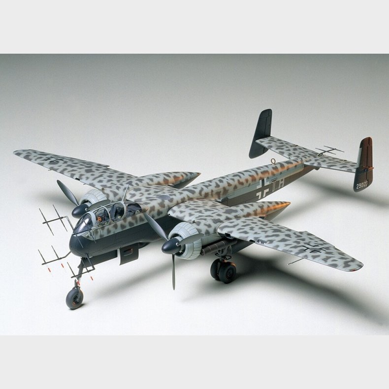 Tamiya - Heinkel He219 Uhu Modelfly Byggest - 1:48 - 61057