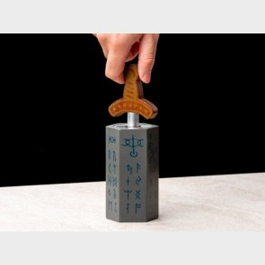 Sv�rdet i stenen - Tr�puslespil