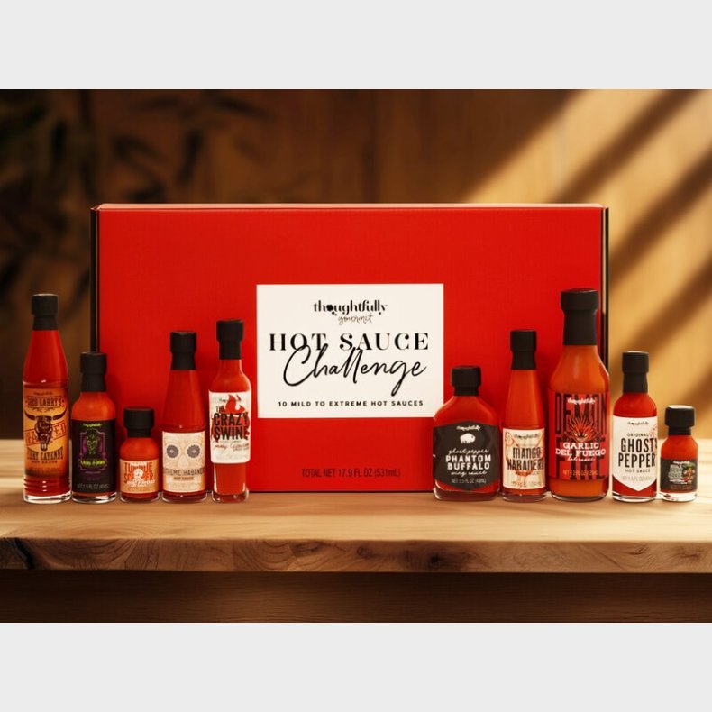 Gaveske med Strke Saucer: Hot Sauce Challenge - Thoughtfully