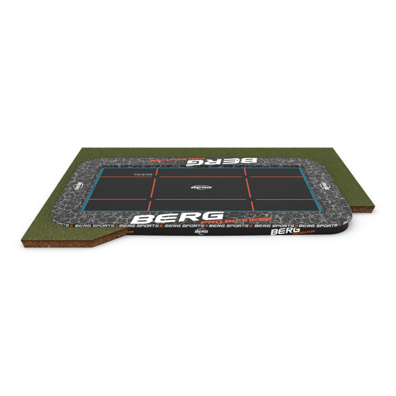 BERG SPORTS Ultim Pro Bouncer FlatGround 500