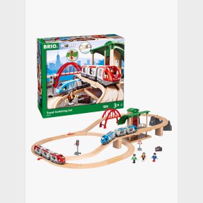 BRIO 33512 Togbane med Batteridrevet Sporskifte