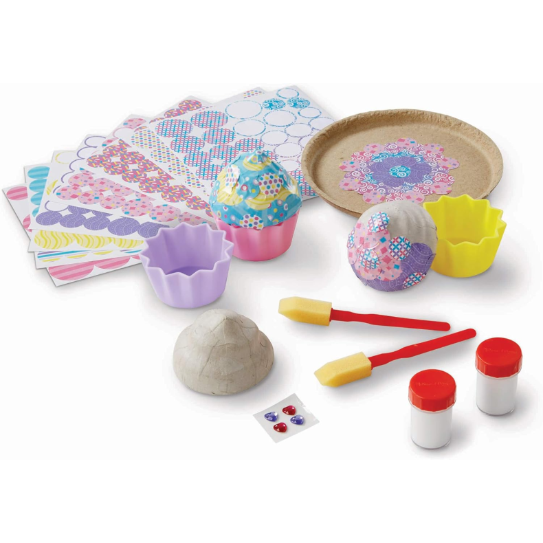 Melissa & Doug | Lav decoupage cupcakes