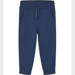 Hust and Claire Bukser - Bambus - Gubi - Blues