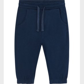 Hust and Claire Bukser - Bambus - Gubi - Blues