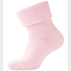 Melton Gstrmper, Lyserd