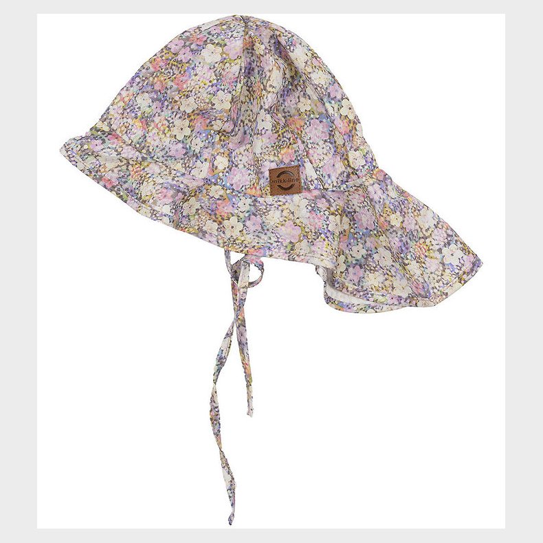 Mikk-Line Sommerhat - Dusk