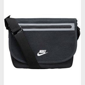 Nike Kletaske - Futura Messenger Lunch - Sort