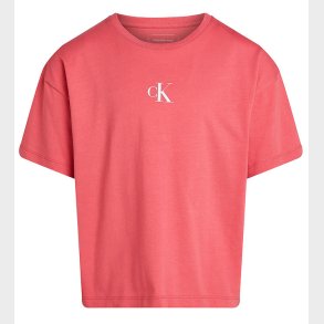 Calvin Klein T-shirt - CK Logo Boxy - Deep Crimson Fruit