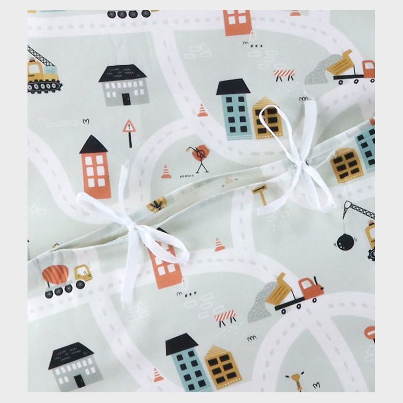 Nrgaard Madsens Sengetj - Baby - Lys Gr m. Veje/Stopskilte