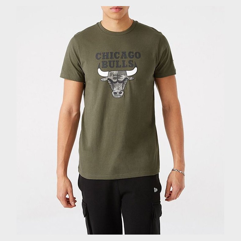 New Era T-Shirt - Chicago Bulls - Army Grn