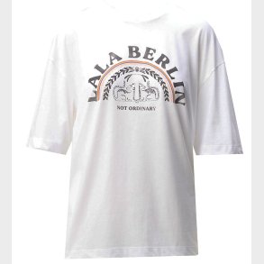 Lala Berlin T-shirt - Celia - Not Ordinary White