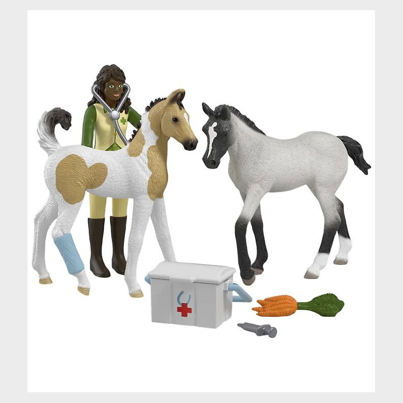 Schleich Horse Club - Sarahs First Aid Kit - 42777