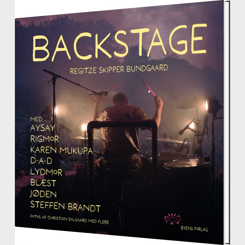 Backstage - Regitze Skipper Bundgaard - Bog