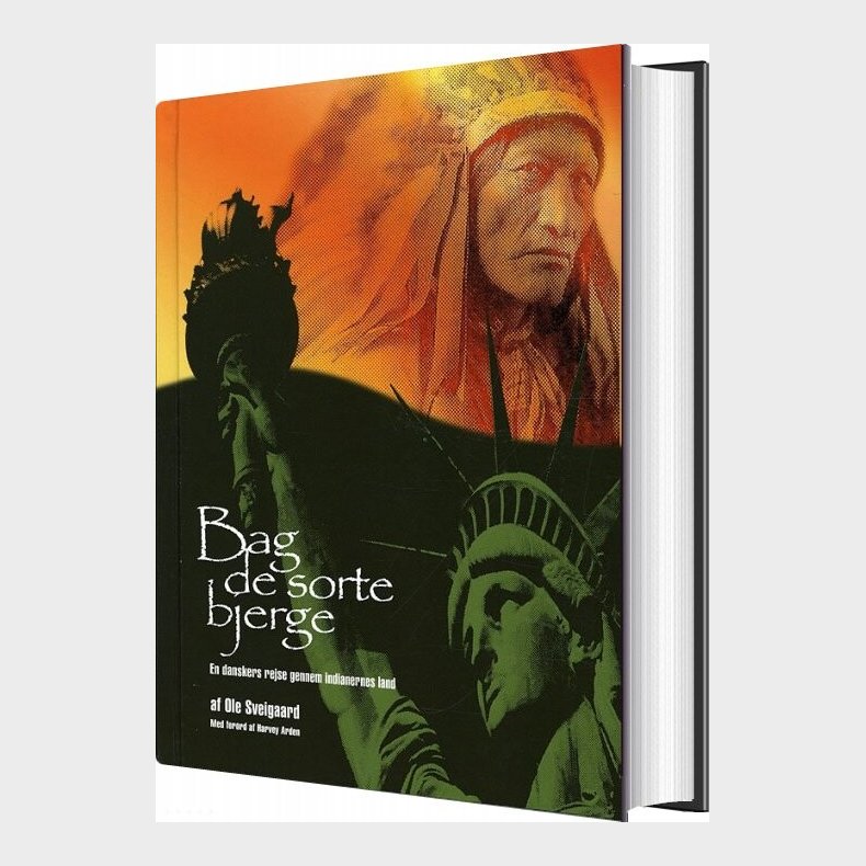 Bag De Sorte Bjerge - Ole Sveigaard - Bog