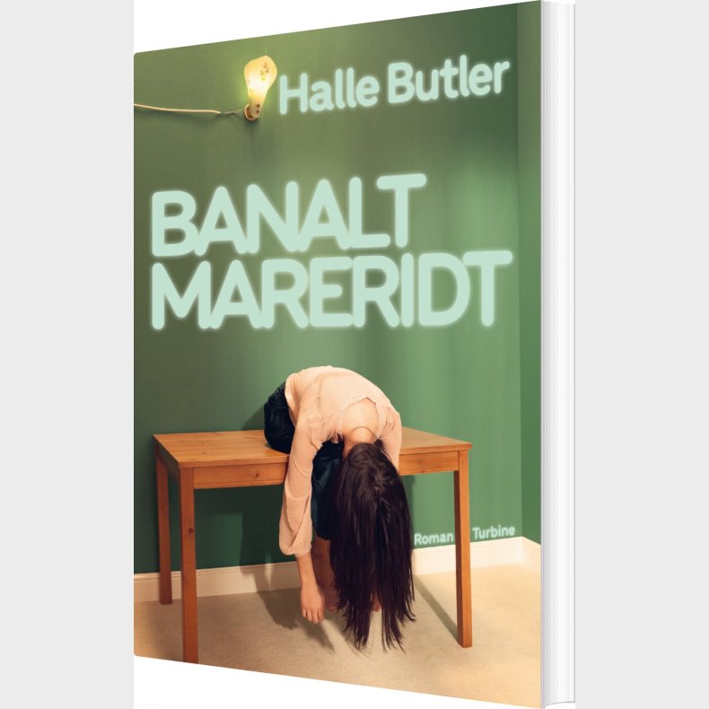 Banalt Mareridt - Halle Butler - Bog