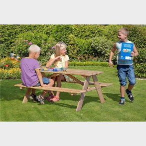 NSH | Bord- og bnkest til brn i lrketr