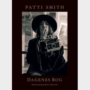 Dagenes Bog - Patti Smith - Bog