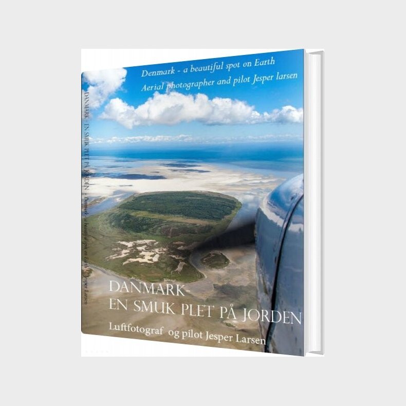 Danmark - En Smuk Plet P� Jorden - Jesper Larsen - English Book