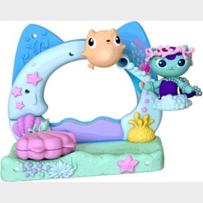 Gabby's Movie Balcony - Swing & Swim (6074163)