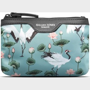 Gillian Jones - Makeup Pung - Turkisbl