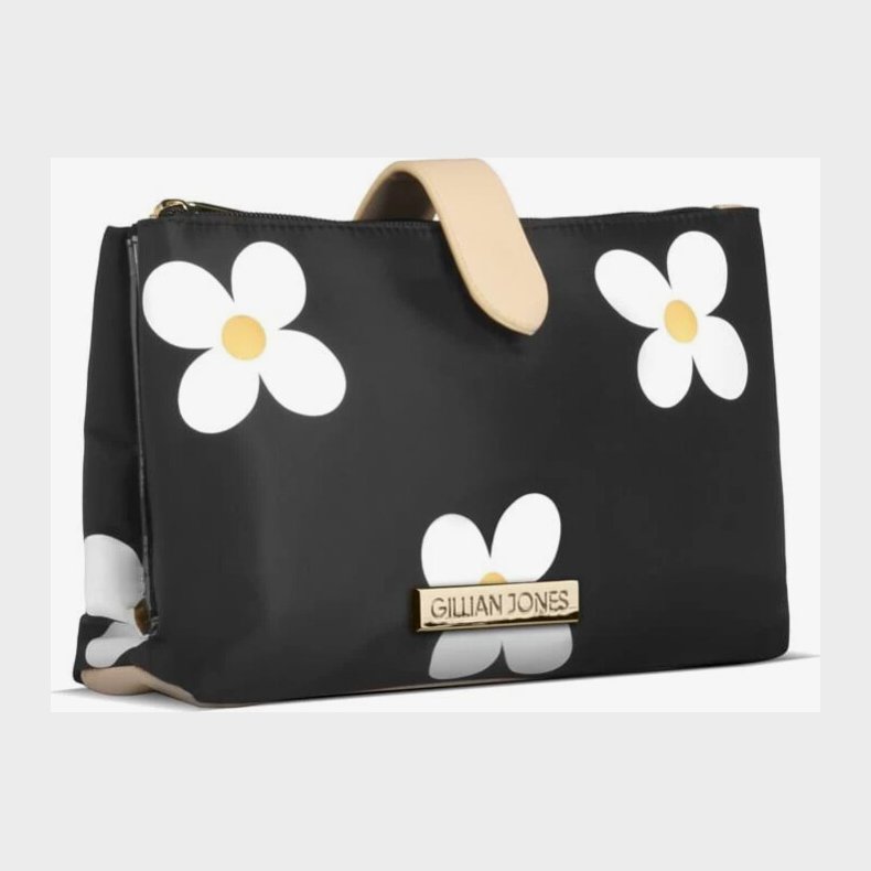 Gillian Jones - Makeup Pung - The Weekender - Daisy