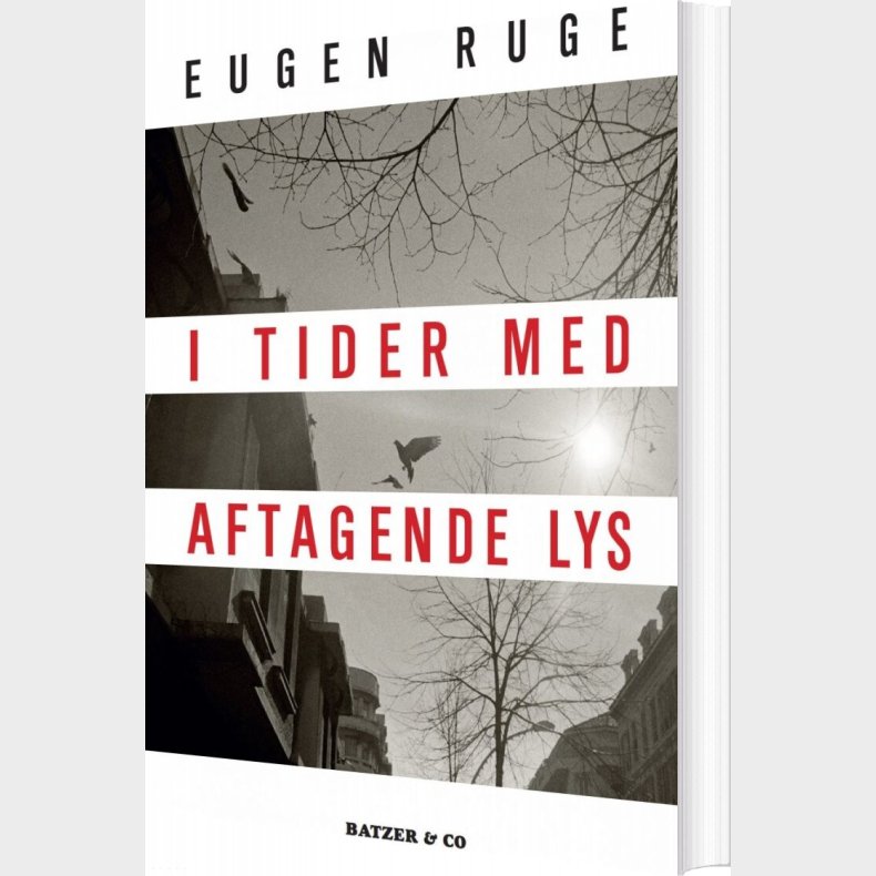 I Tider Med Aftagende Lys - Eugen Ruge - Bog