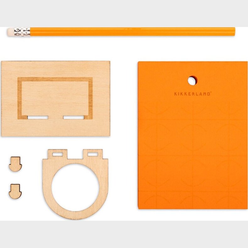 Kikkerland - Desktop Dunks - 9 X 6.25 X 7 Cm