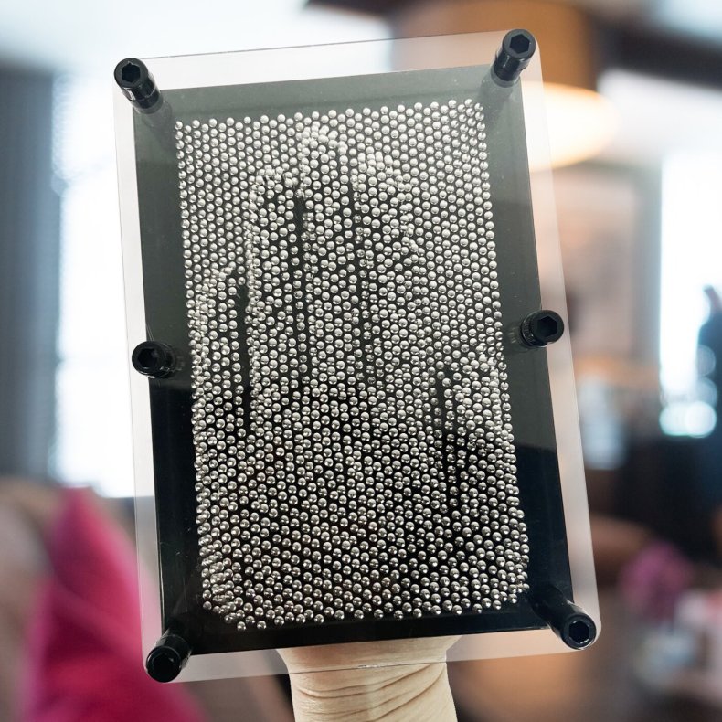 Mad Monkey - Pin Art