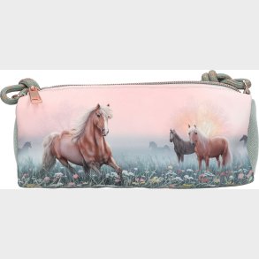 Miss Melody - Penalhus Med Heste - Romantic Fields