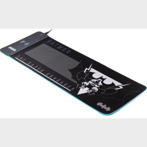 Numskull Batman - Oversize Gaming Mat & Mobile Charger