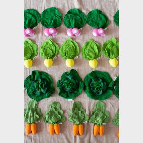 Oli & Carol - Sutteklud Og Bidering - Kendall The Cale