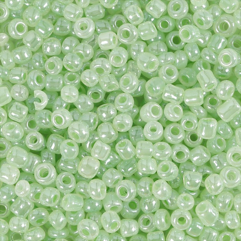 Rocaiperler - Glasperler -  3 Mm Hul 0,6-1,0 Mm - Soft Grn - 25 G