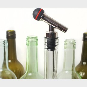 Winkee - Drinks Markrer - Microphone Bottle Stop And Pourer