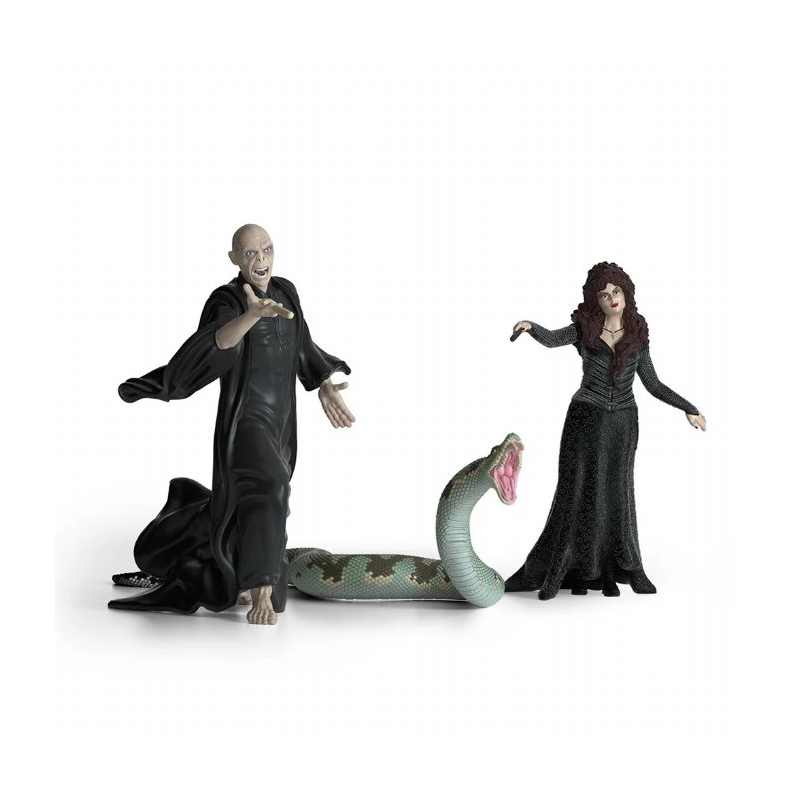 Voldemort,Nagini og Bellatrix Lestrange