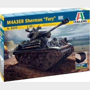 Italeri - M4a3e8 Sherman Fury Tank Byggest - 1:35 - 6529