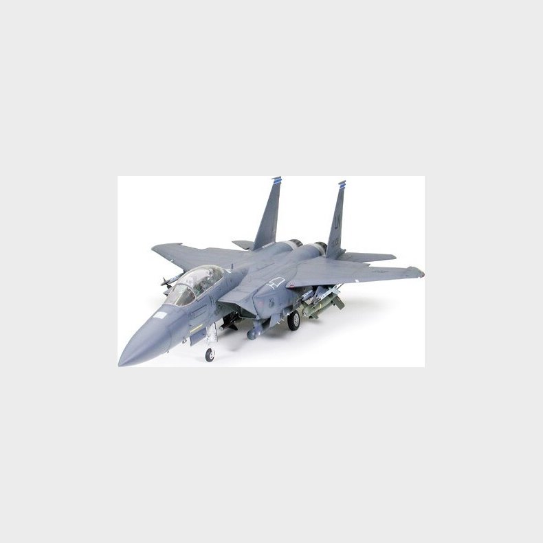 Tamiya - F-15e Bunker Buster Modelfly Byggest - 1:32 - 60312