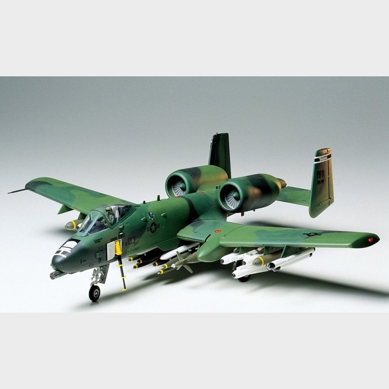 Tamiya - A10a Thunderbolt Ii Desert Skib Byggest - 1:48 - 61028