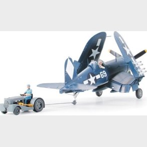 Tamiya - Corsair F4u-1d Med Traktor Fly Byggest - 1:48 - 61085