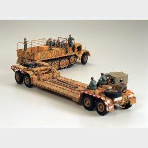 Tamiya - Famo Med Tanktransporter Byggest - 1:35 - 35246