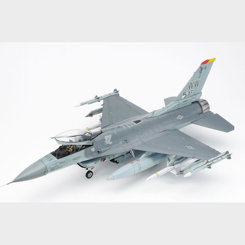 Tamiya - F-16cj Fighting Falcon Modelfly Byggest - 1:48 - 61098