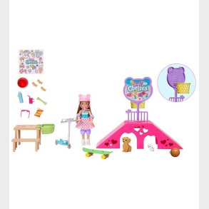 Barbie Dukkest - Chelsea Skatepark