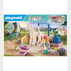 Playmobil Horses Of Waterfall - Isabelle & Lioness m. Vaskeplads