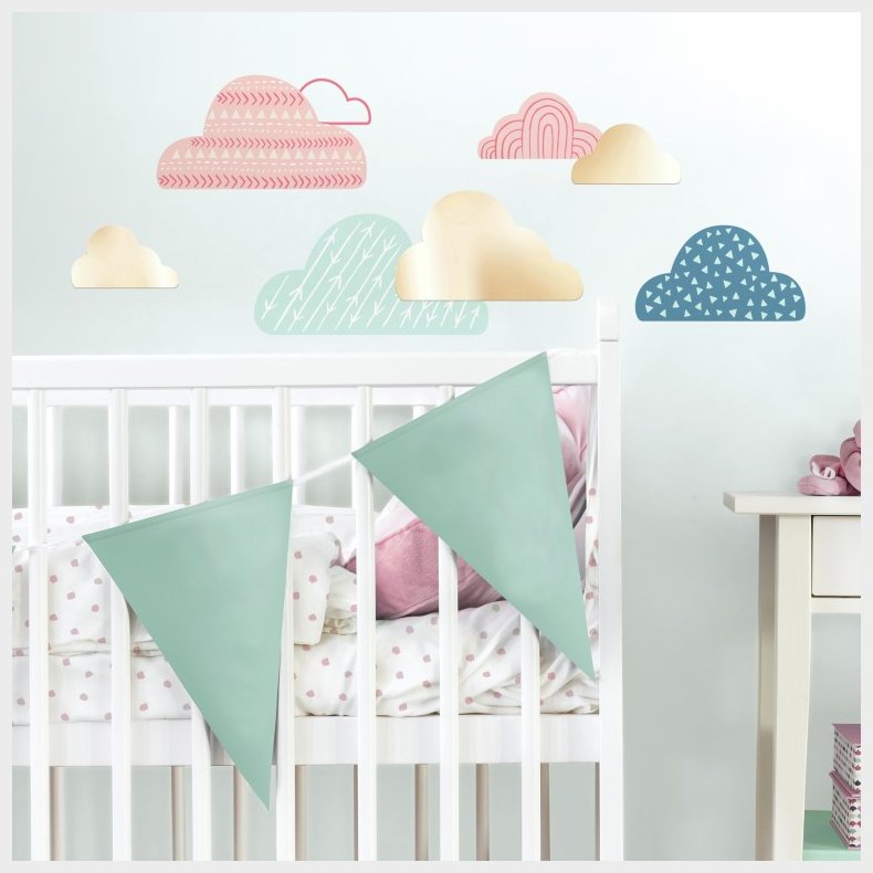 Vilde og frie skyer wallstickers med spejl