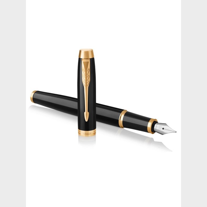 Parker IM fyldepen | sort lak med detaljer i guld | fin spids med patron med bl blk | gaveske